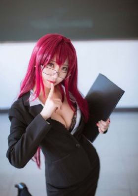 欧美大牌衣服_BD电影全集观看